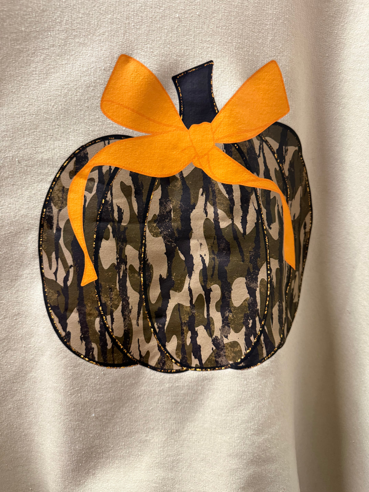 17126 Camo Pumpkin Sweatshirt