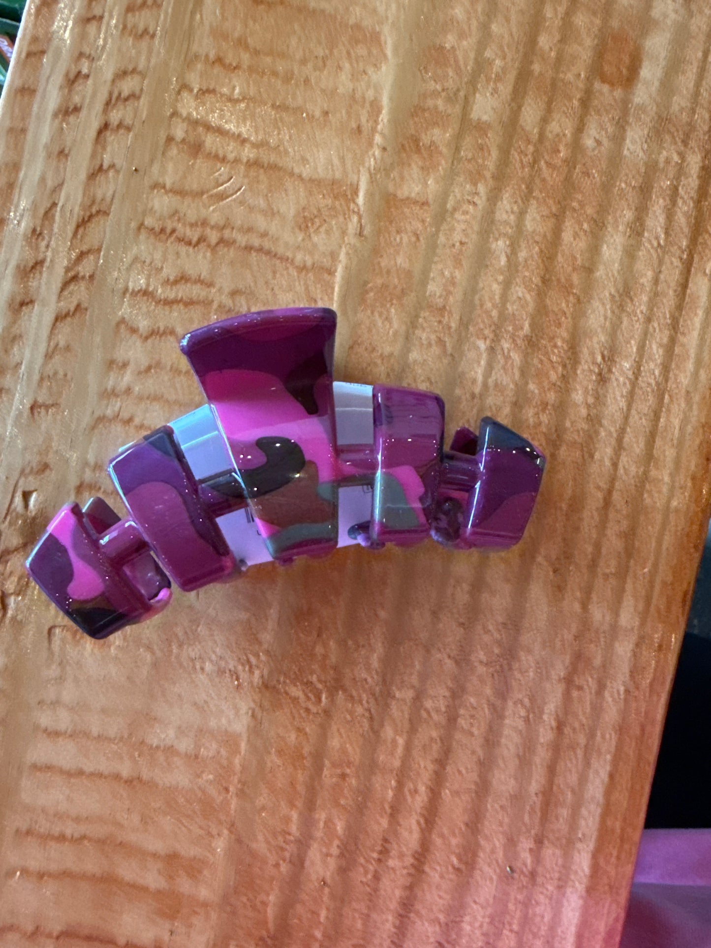 19826 Floral Claw