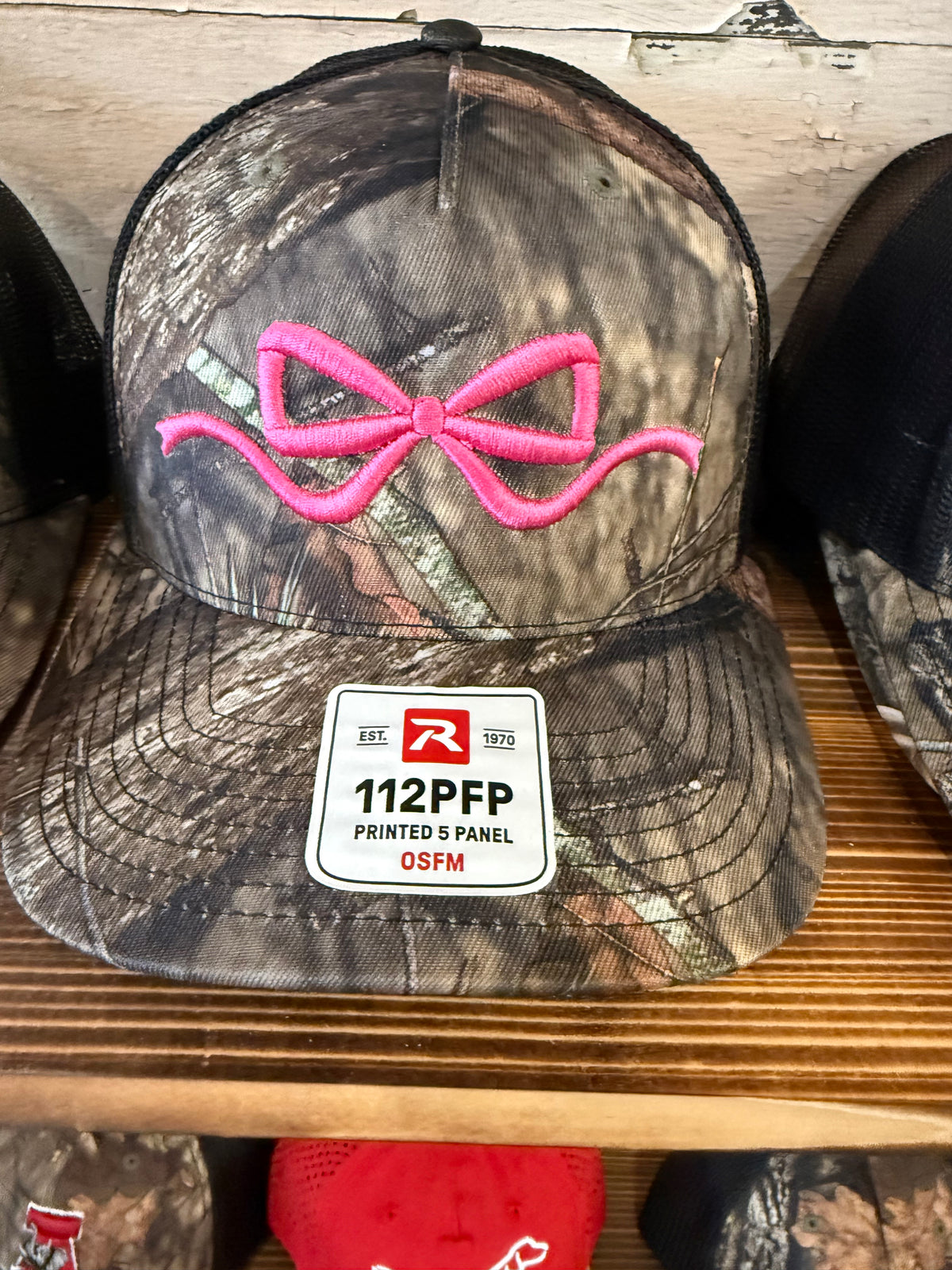 11026 Camo Puff Bow Hat