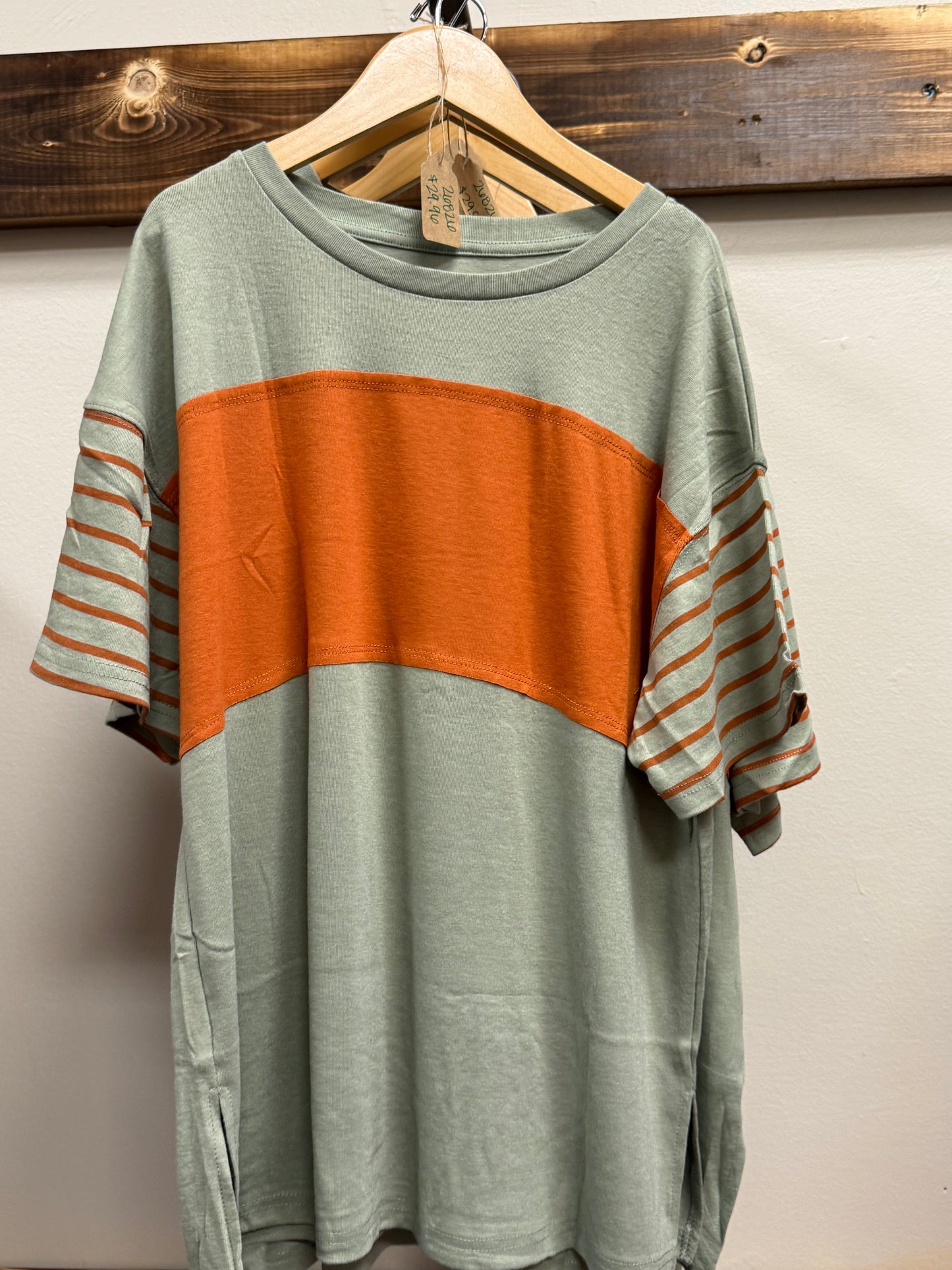 26826 Green stripped top