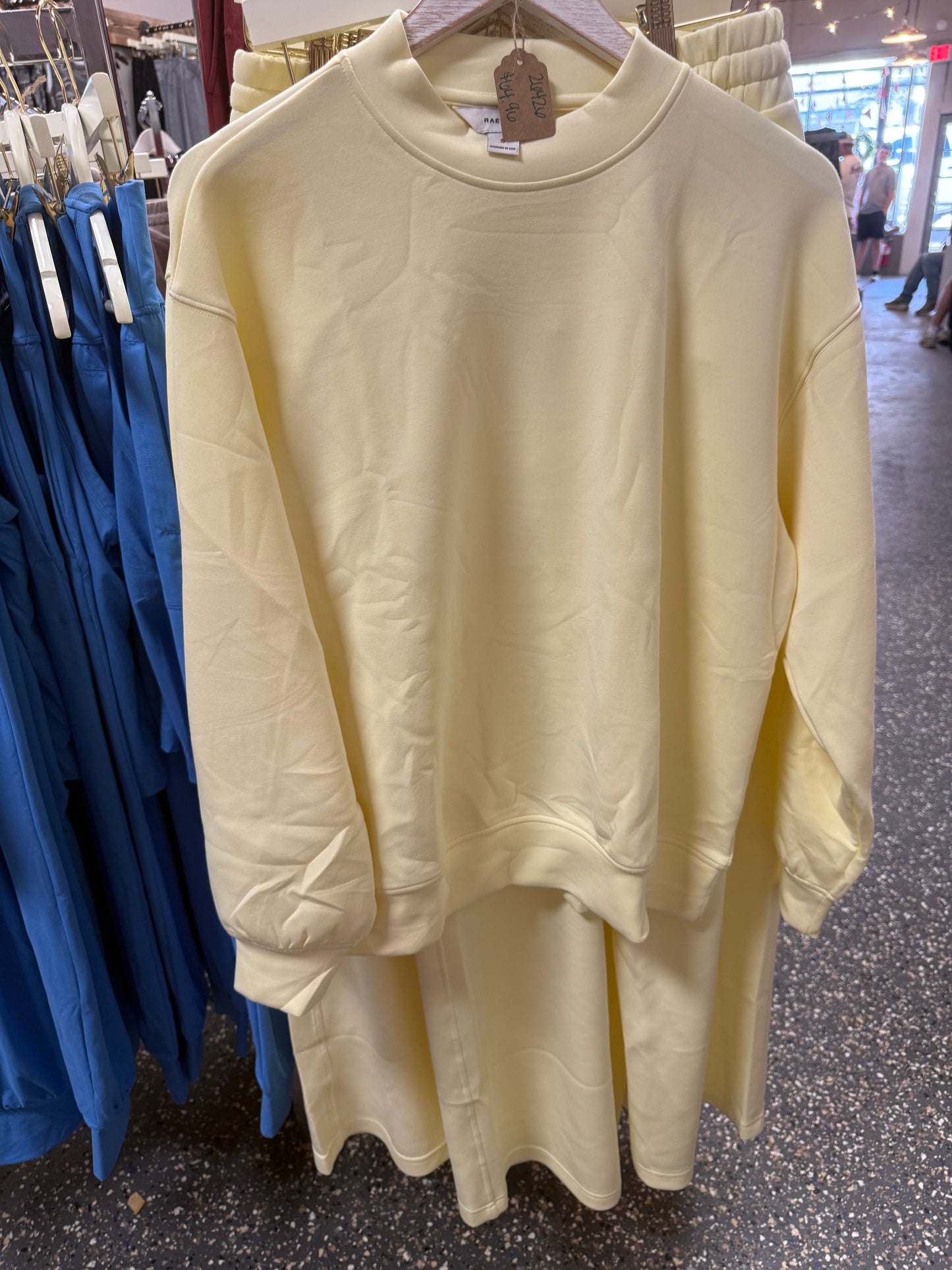 26426 Yellow Athletic Set