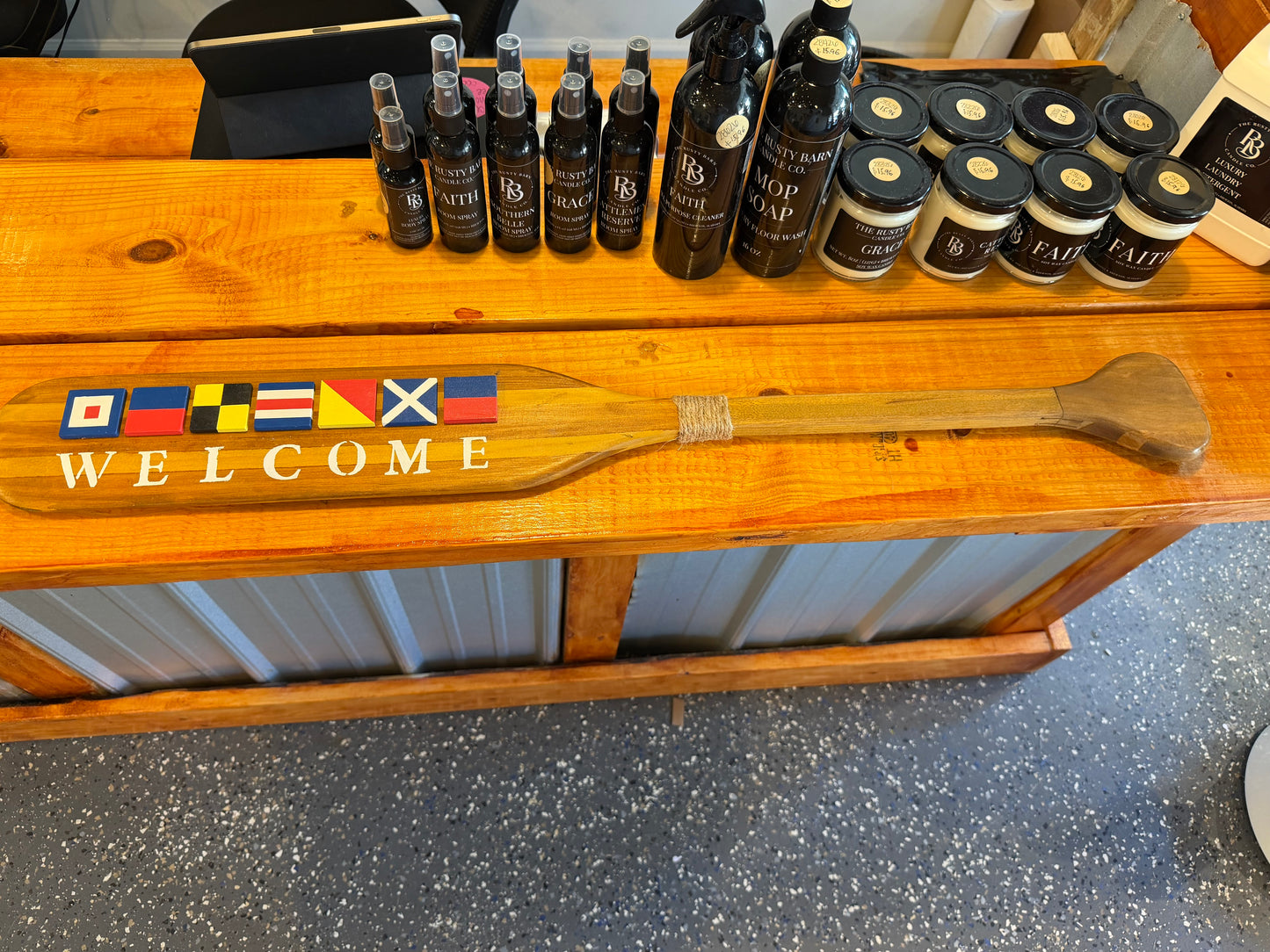 31526 Welcome Paddle