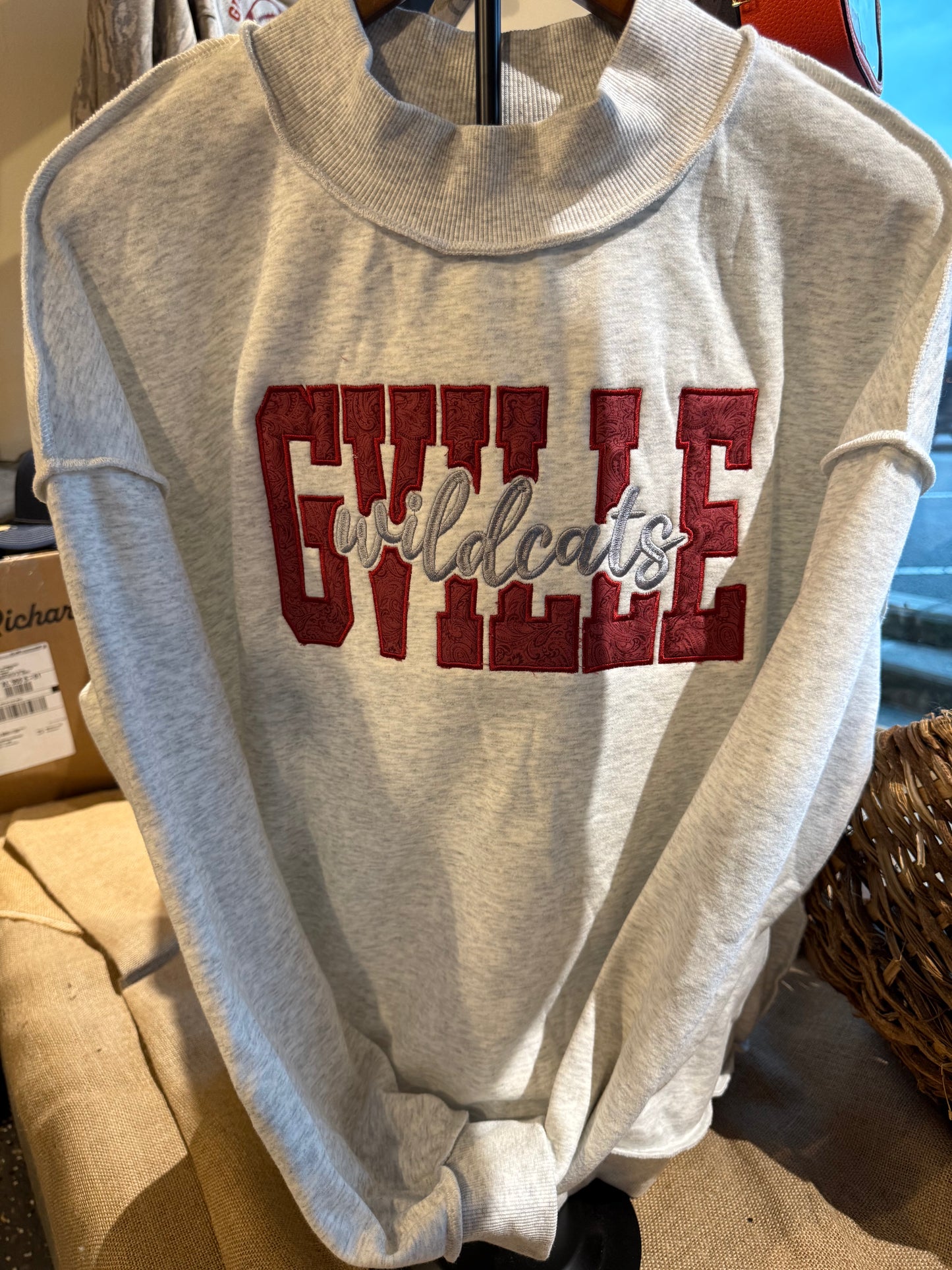 32326 G’Ville Wildcats Mockneck